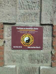 Myriem Hien  Saint-Étienne, Professionnel indépendant